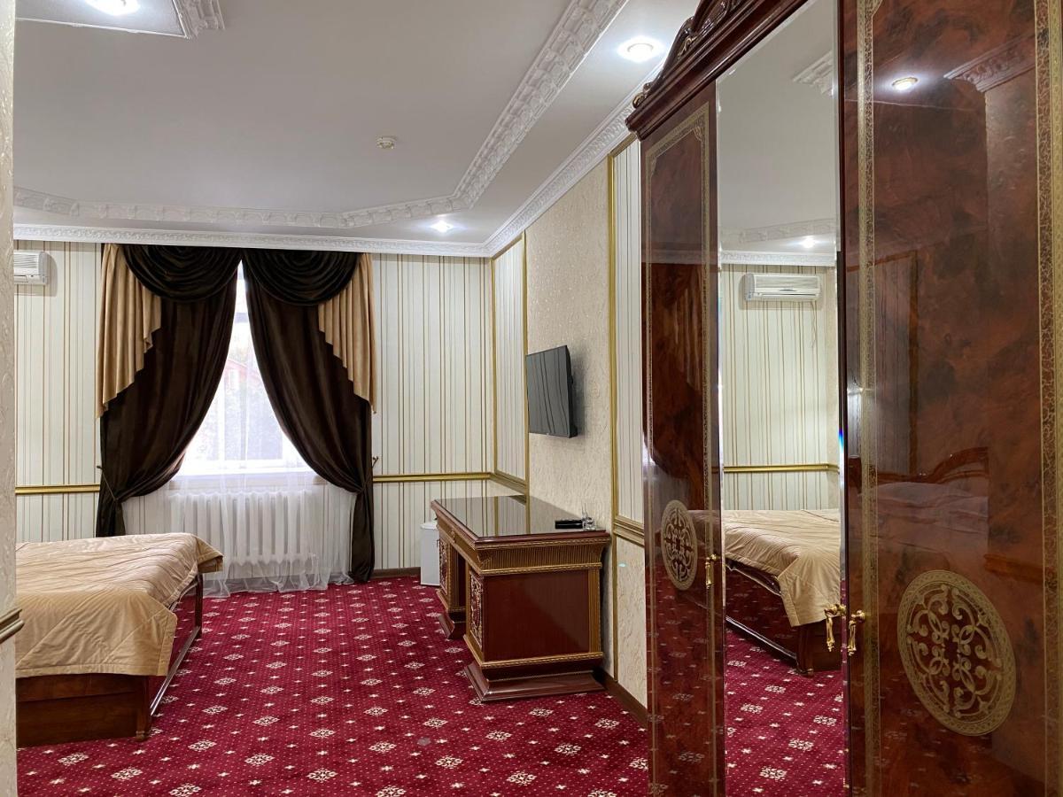 Lion Hotel Astana Bagian luar foto